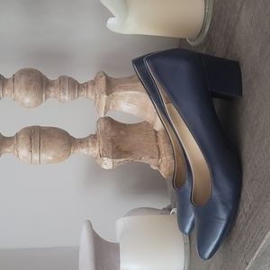 Naturalizer women's Carmen pumps